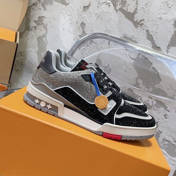 ルイヴィトン靴側面デザイン